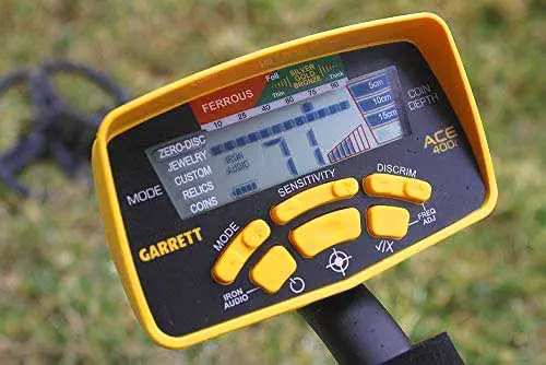 طلایاب Garrett Ace 400 ساخت گرت آمریکا مانیتور طلایاب Garrett Ace 400