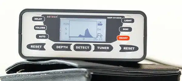 صفحه نمایش طلایاب Detech SSP 5100